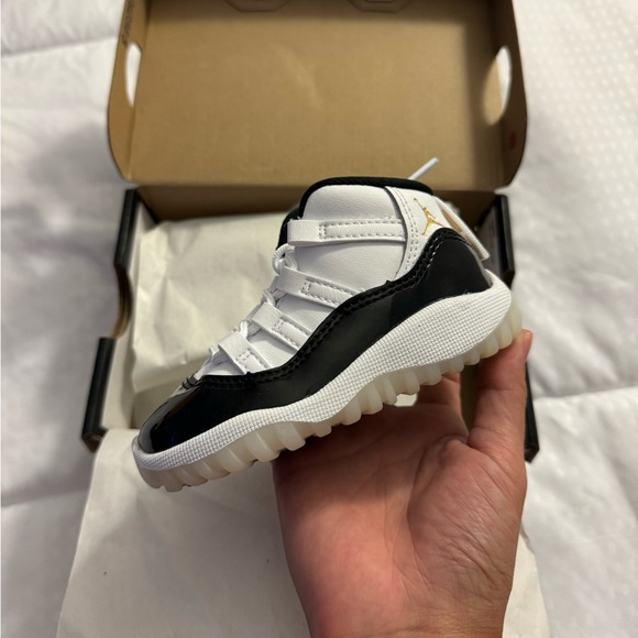 *SOLD* Jordan 4 TD - Picture 2 of 7